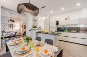Lavinia, 3 Bedrooms Apartment with Terrace Lucca